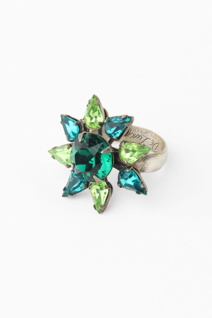 Wholesale De Luxe Vintage Stone Flower Ring