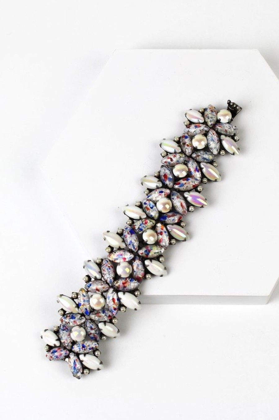 Hot De Luxe Speckled Glass Bracelet