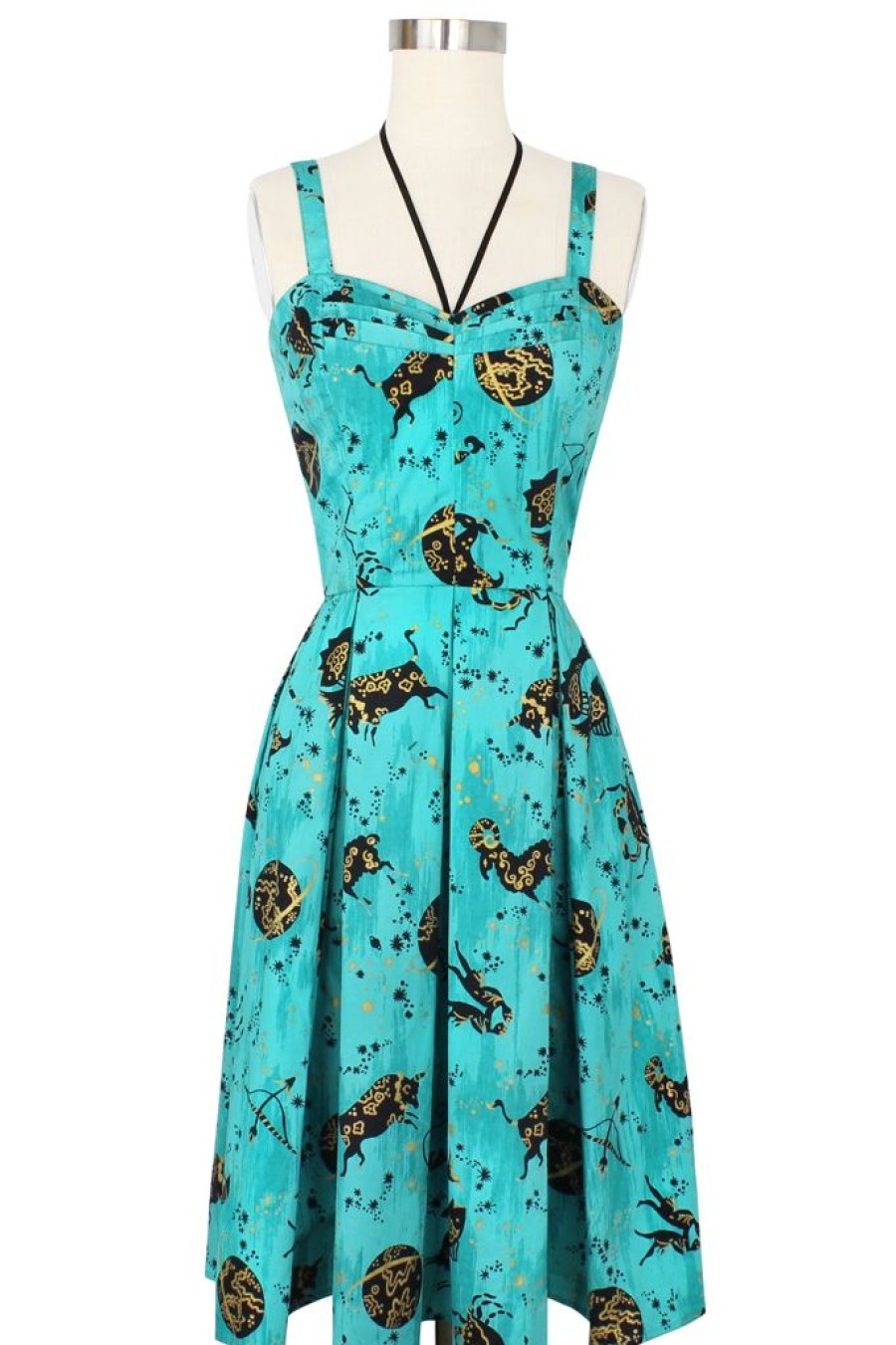 Best Getaway Dress-Astrology